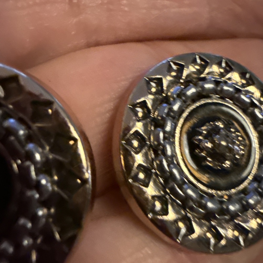 CHANEL Genuine Button Gold/Silver Tones Metal -Lot of 2- 23mm RARE Investment - Picture 12 of 14